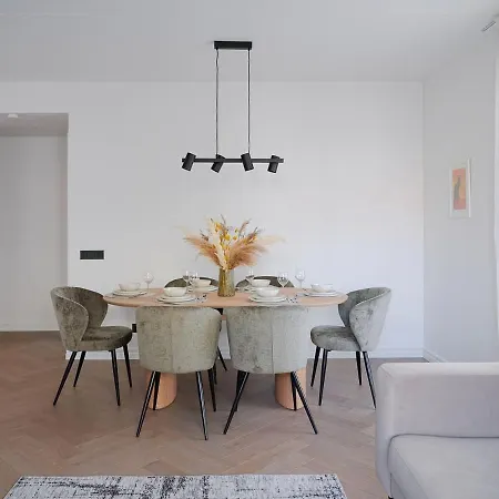 Kotzebue - Family-ready With Separate Sleep Zones Lägenhet